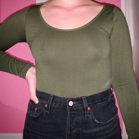 Tight Top - Picture 1 of 2